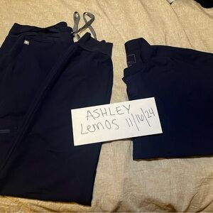 Figs Women's Navy Scrub Pants and Top